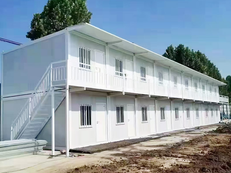 Projet d'hébergement de conteneurs modulaires à grande échelle