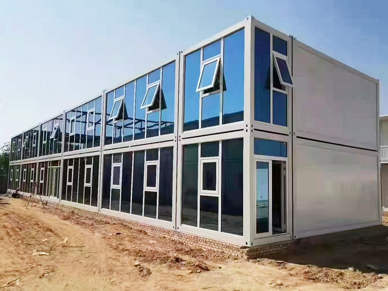 Projet d'immeuble de bureaux modulaires à conteneurs de deux étages