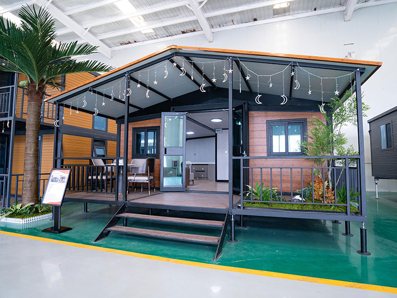 <strong>Maison extensible à double aile de 20 pieds</strong>