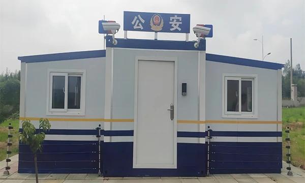 Poste de police modulaire portable pour un déploiement rapide