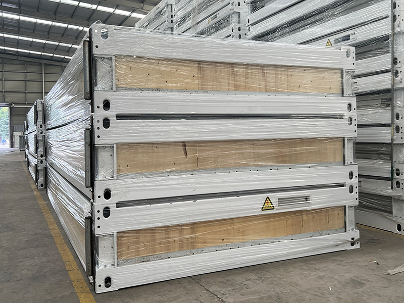 Maison de conteneur pliable